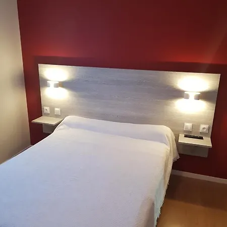 Restaurant Le Bourgneuf Otel Morlaas