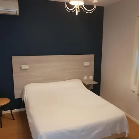 Restaurant Le Bourgneuf Hotel 2*