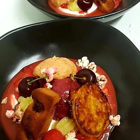 Hotel Restaurant Le Bourgneuf 2*