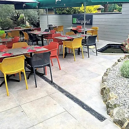 Hotel Restaurant Le Bourgneuf